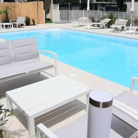 Hotel Ermeti B&B Brunch Riccione Luaran gambar