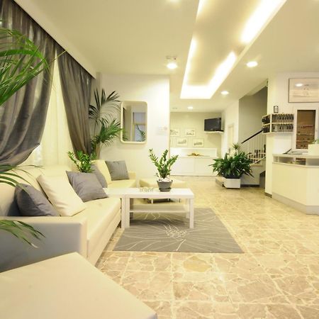 Hotel Ermeti B&B Brunch Riccione Luaran gambar