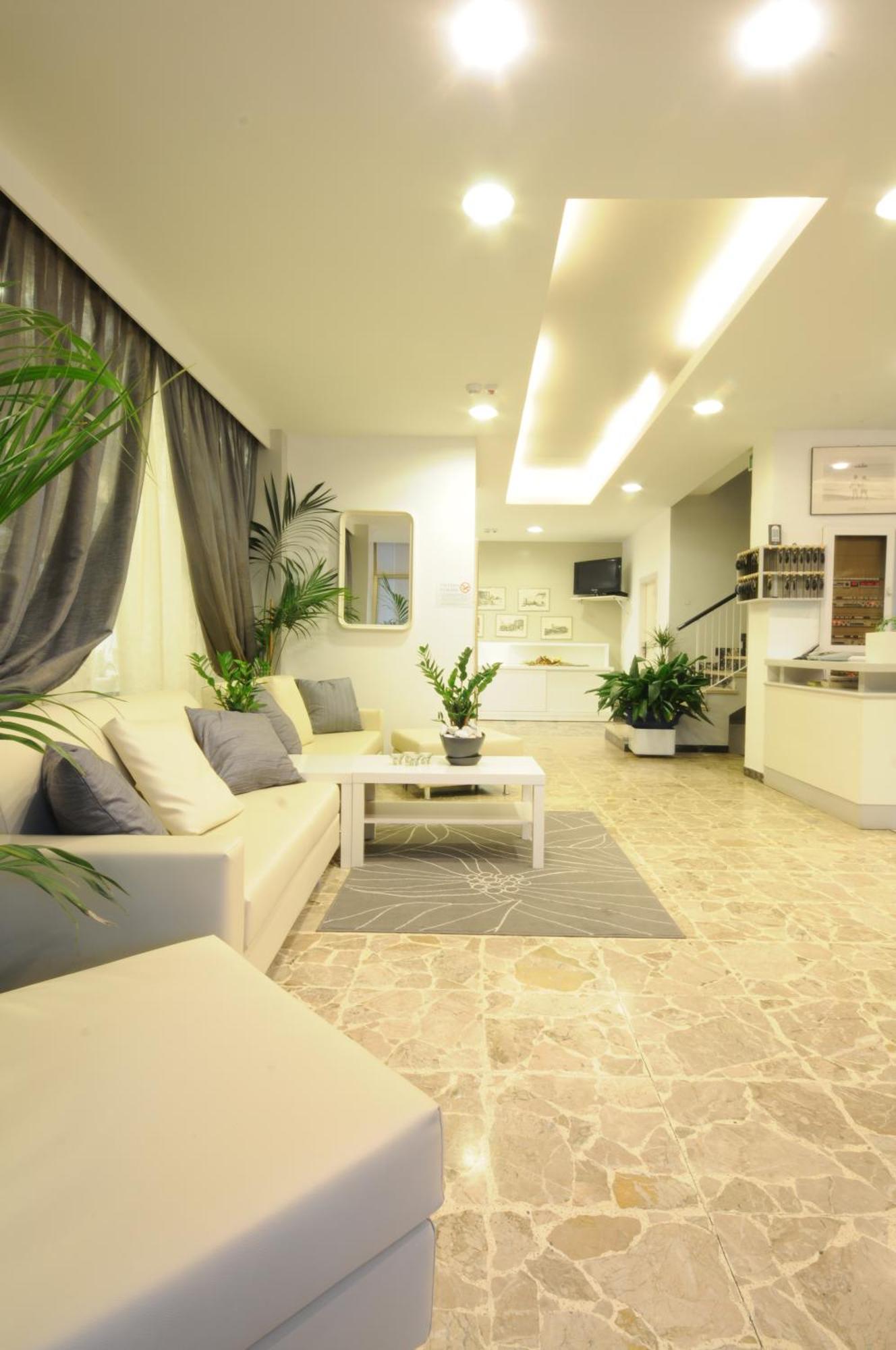Hotel Ermeti B&B Brunch Riccione Luaran gambar