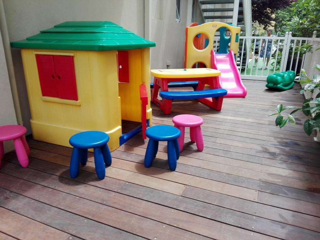 Hotel Ermeti B&B Brunch Riccione Luaran gambar