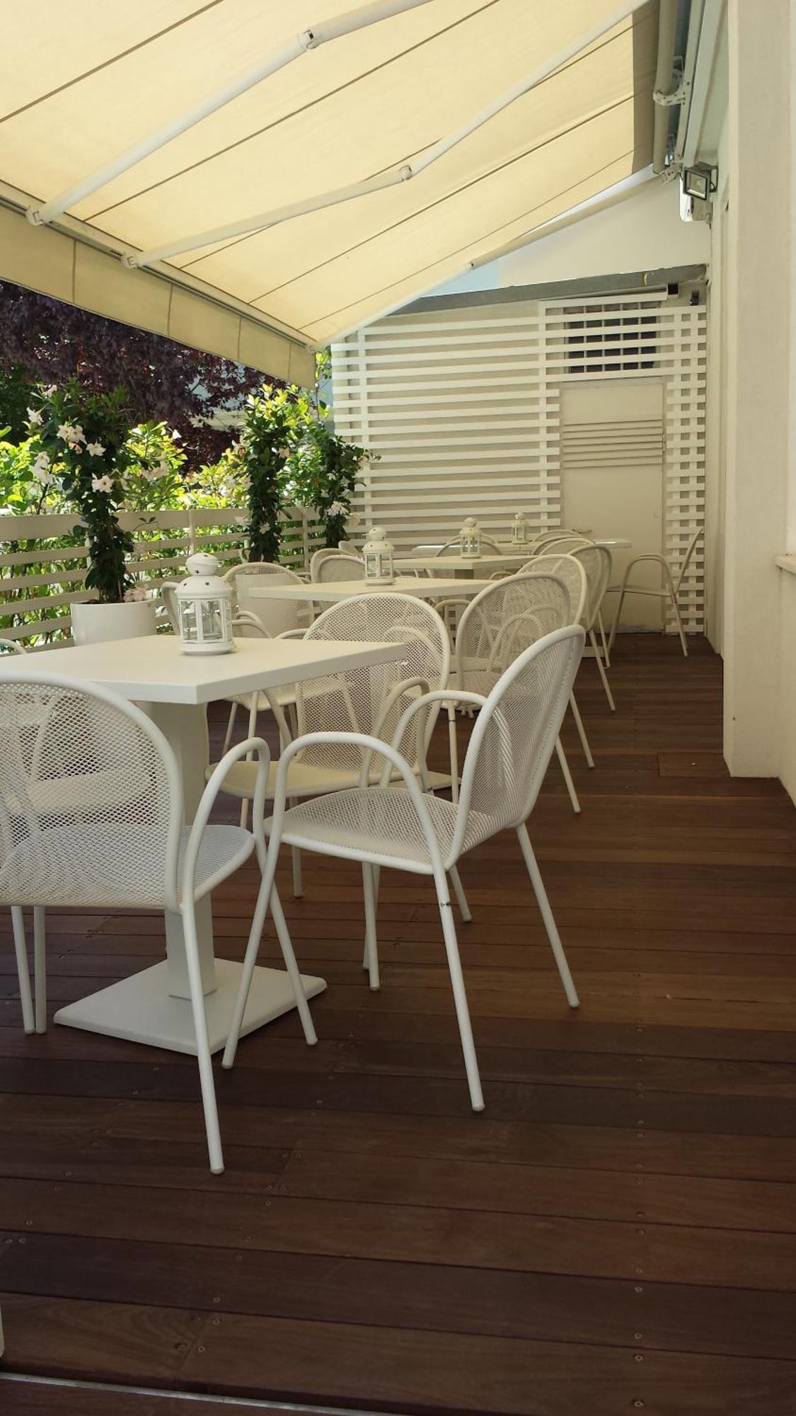 Hotel Ermeti B&B Brunch Riccione Luaran gambar