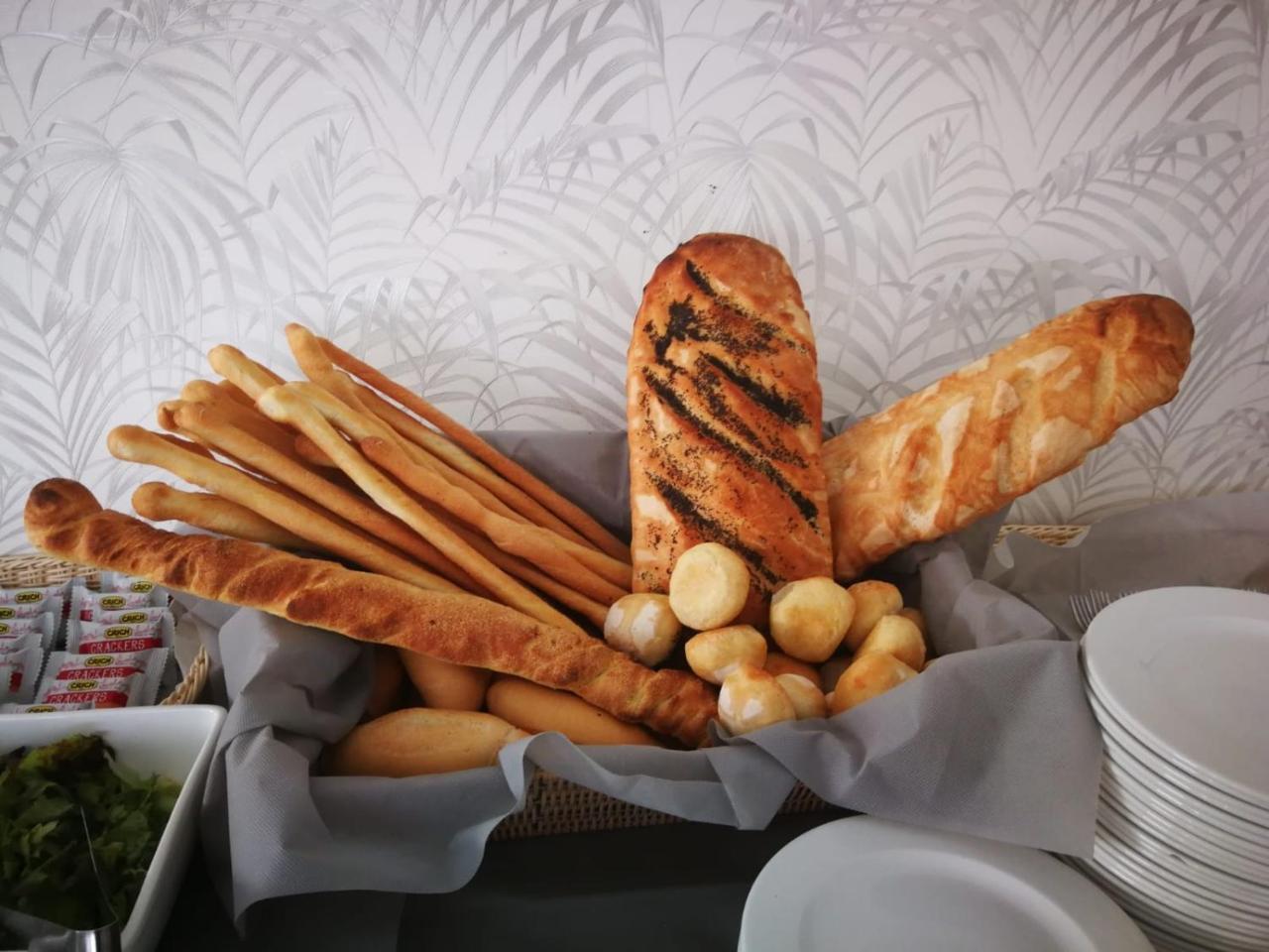 Hotel Ermeti B&B Brunch Riccione Luaran gambar